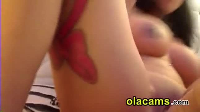 Busty teen fucked by machine sex and squirtin