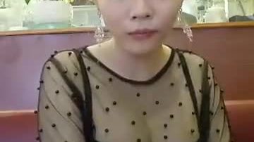 Cute Vietnamese show on cam